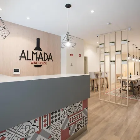 Almada Wine House - Tourism