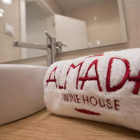 Almada Wine House - Tourism Apartment